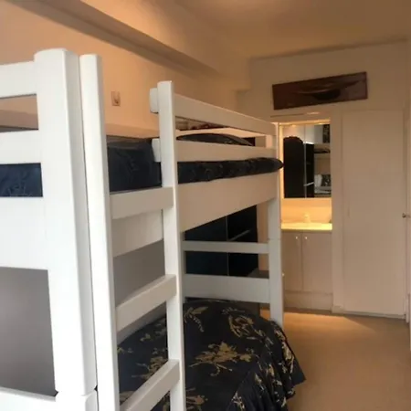 Lägenhet 2 Bedroom With *